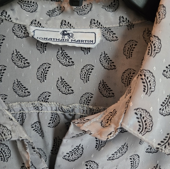 Jonathan Martin Button Up Sophisticated Paisley Blouse - Picture 3 of 3